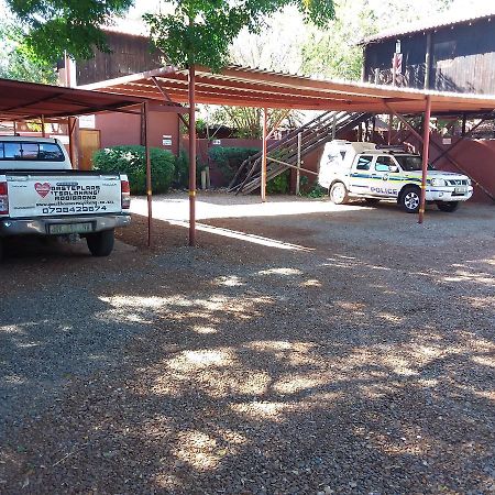 Larona Inn Mafikeng Exterior foto